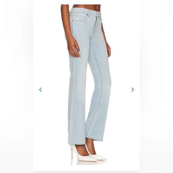 Lovers and Friends / River Low Rise ultra Flare in Key west light wash jeans 31 - Picture 5 of 9